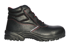 Safety shoes with insulating soles